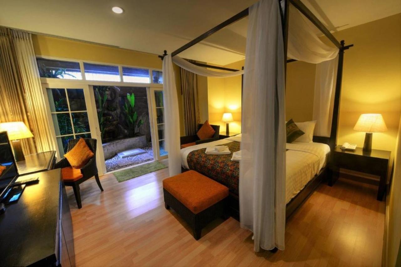 Hotel Baan Phuanda Phuket Zewnętrze zdjęcie