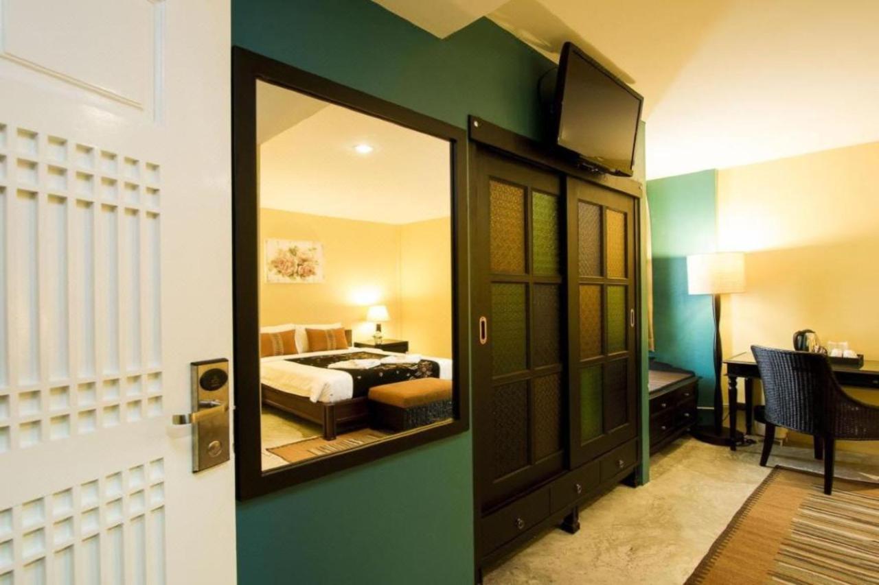Hotel Baan Phuanda Phuket Zewnętrze zdjęcie