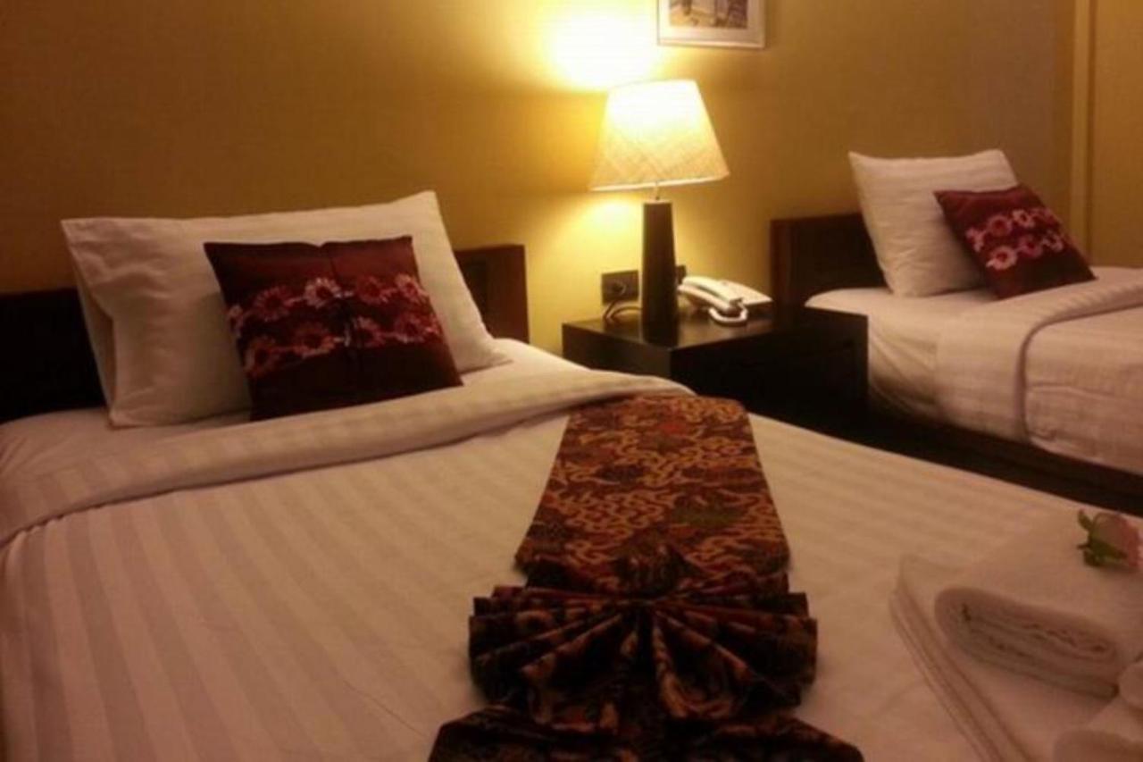 Hotel Baan Phuanda Phuket Zewnętrze zdjęcie