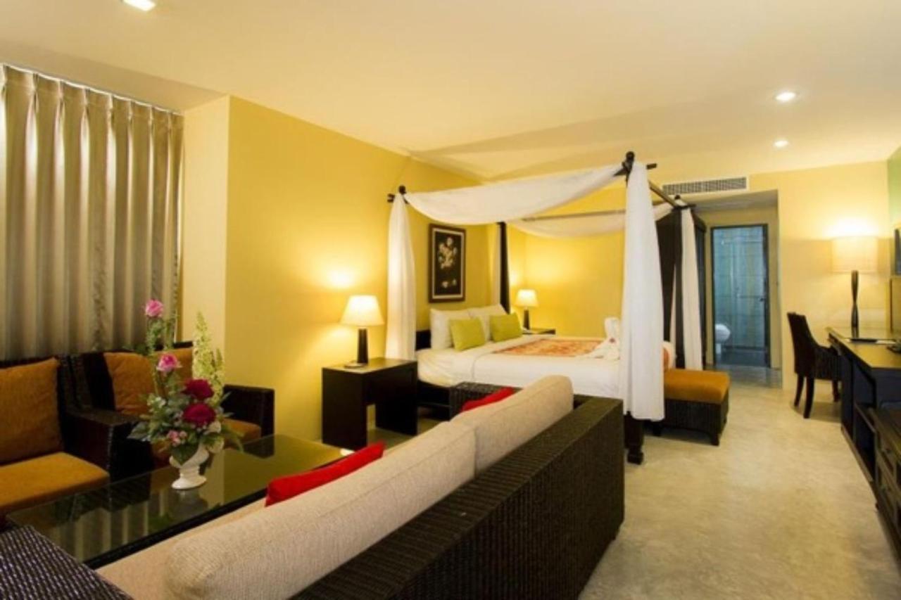 Hotel Baan Phuanda Phuket Zewnętrze zdjęcie