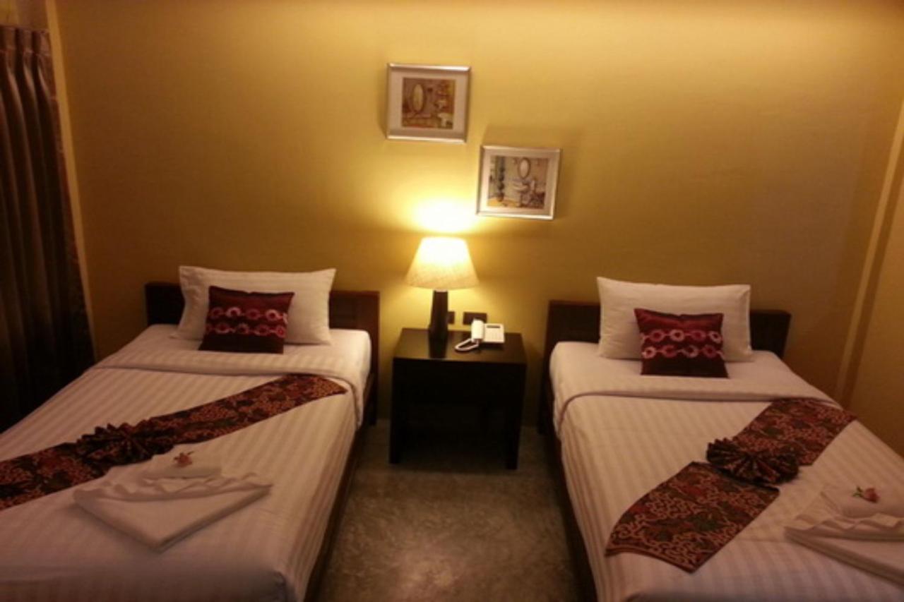 Hotel Baan Phuanda Phuket Zewnętrze zdjęcie